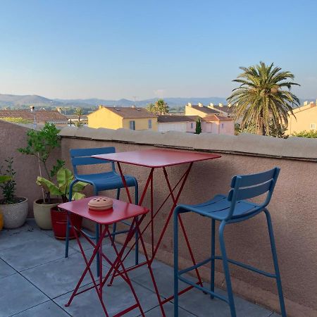 Apartamento L'Air Marin Hyères Exterior foto